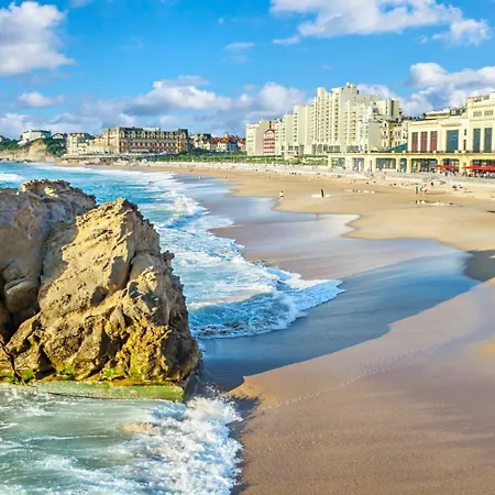 Апартаменты Spacieux A Biarritz, Proche Commerces Et - Fr-1-3-541 Биарриц